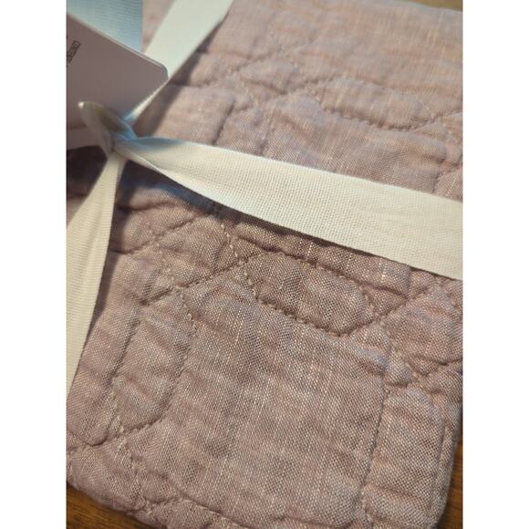 Pottery Barn Belgian Flax Linen Quilted Sham Standard 26 X 20 INCHES New - Picture 3 of 3